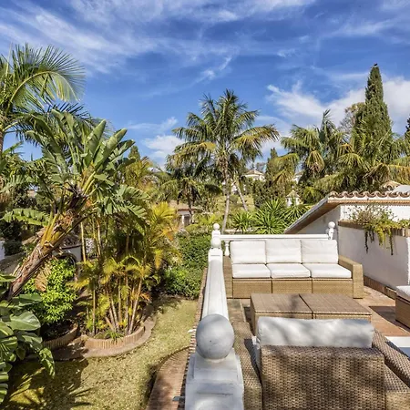 Villa Vivi Homes - Costabella Pool, Sauna, Garden & Marbella