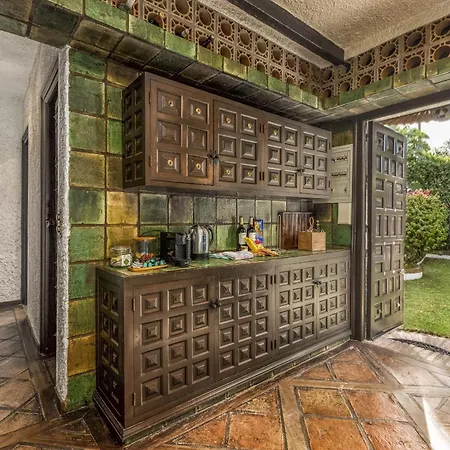 Villa Vivi Homes - Costabella Pool, Sauna, Garden &