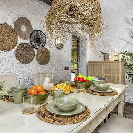 Villa Vivi Homes - Costabella Pool, Sauna, Garden & Marbella